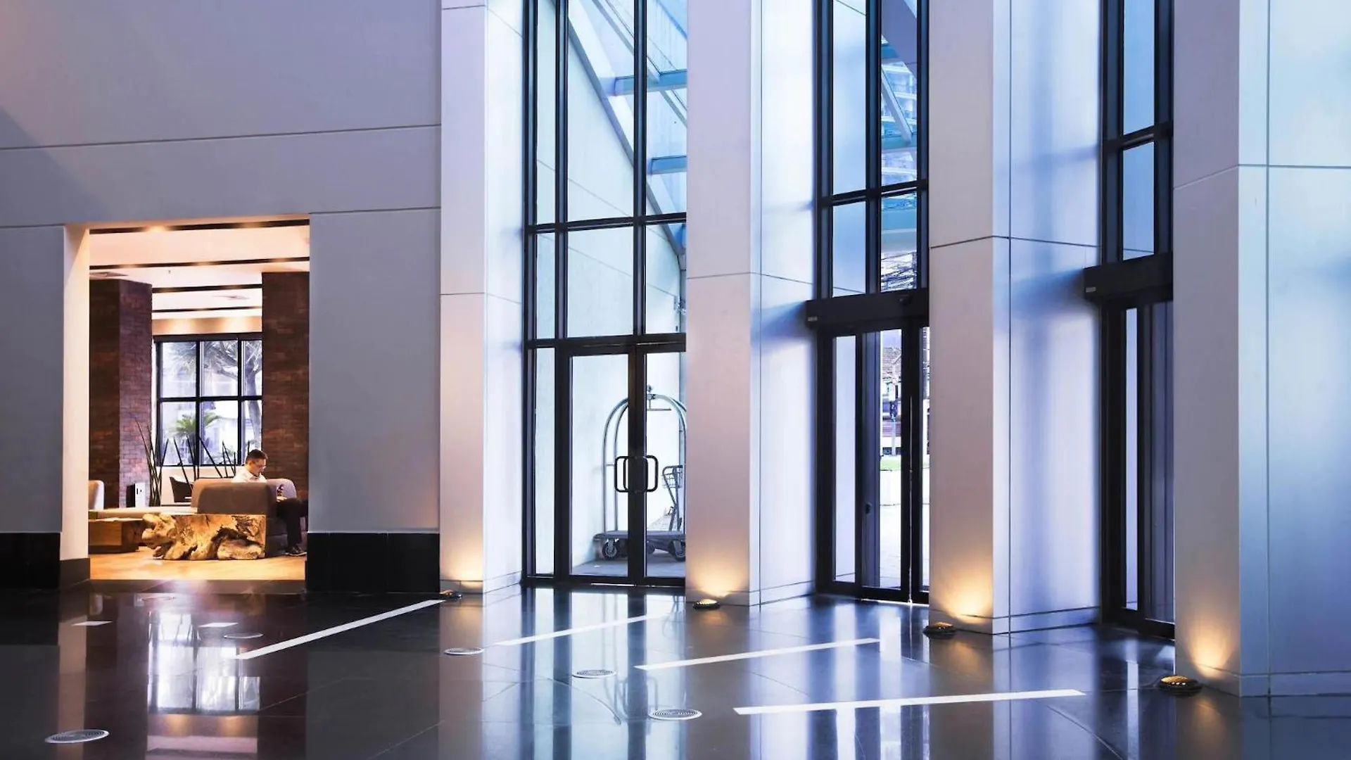 Suite 5 Estrelas Hotel Av Ibirapuera 2534 Moema - 1 ساو باولو